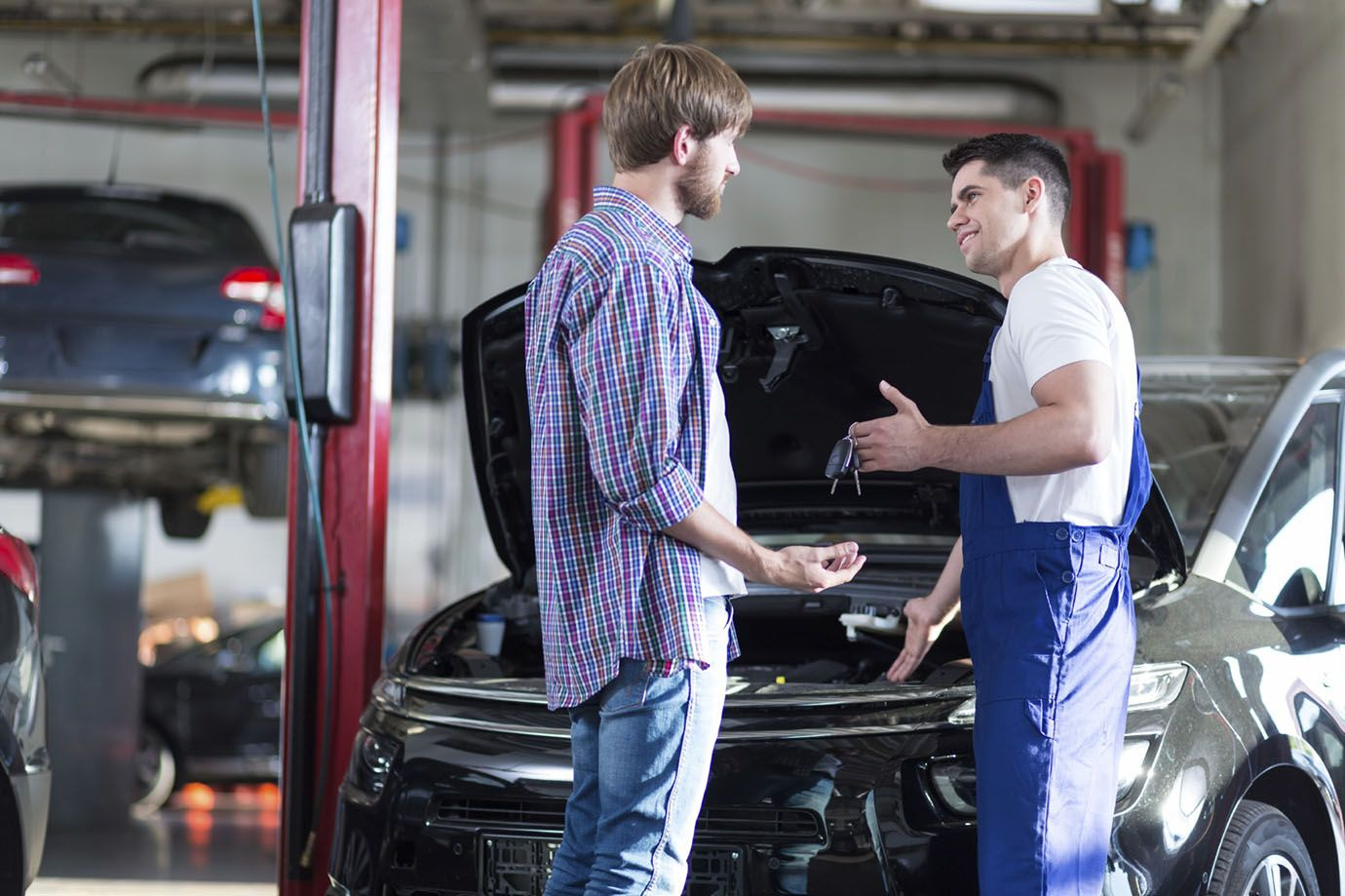 Estableciendo Precios de Servicio en Talleres Mecánicos